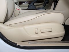 2011款 3.5L 自动 尊贵版 5座
