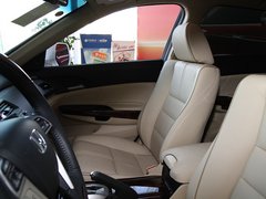 2011款 3.5L 自动 尊贵版 5座