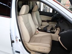 2011款 3.5L 自动 尊贵版 5座