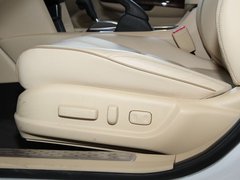 2011款 3.5L 自动 尊贵版 5座