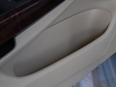 2011款 3.5L 自动 尊贵版 5座
