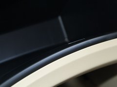 2011款 3.5L 自动 尊贵版 5座