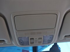 2011款 3.5L 自动 尊贵版 5座