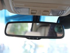 2011款 3.5L 自动 尊贵版 5座