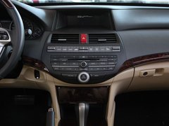 2011款 3.5L 自动 尊贵版 5座