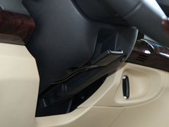 2011款 3.5L 自动 尊贵版 5座