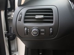 2012款 1.4L 自动 