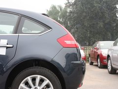 2011款 两厢 1.6 自动 炫雅型