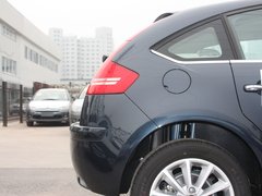 2011款 两厢 1.6 自动 炫雅型