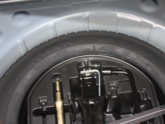 2011款 两厢 1.6 自动 炫雅型