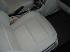 2011款 两厢 1.6 自动 炫雅型