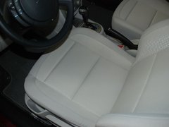 2011款 两厢 1.6 自动 炫雅型