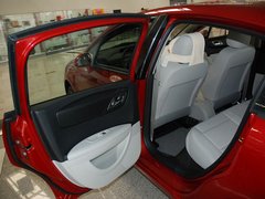 2011款 两厢 1.6 自动 炫雅型