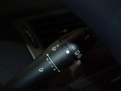 2011款 两厢 1.6 自动 炫雅型