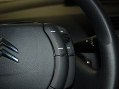 2011款 两厢 1.6 自动 炫雅型
