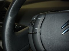 2011款 两厢 1.6 自动 炫雅型