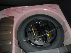2011款 两厢 1.6 自动 炫雅型