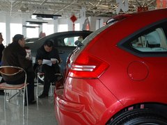 2011款 两厢 1.6 自动 炫雅型