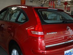 2011款 两厢 1.6 自动 炫雅型