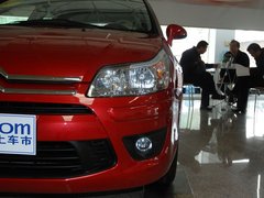 2011款 两厢 1.6 自动 炫雅型