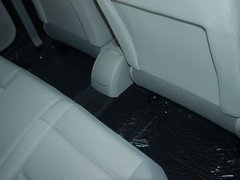 2011款 两厢 1.6 手动 悦雅型