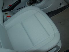 2011款 两厢 1.6 手动 悦雅型