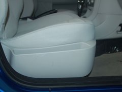 2011款 两厢 1.6 手动 悦雅型