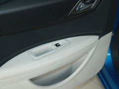 2011款 两厢 1.6 手动 悦雅型