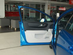 2011款 两厢 1.6 手动 悦雅型