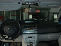 2011款 两厢 1.6 手动 悦雅型