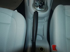 2011款 两厢 1.6 手动 悦雅型
