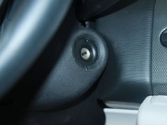 2011款 两厢 1.6 手动 悦雅型