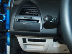2011款 两厢 1.6 手动 悦雅型