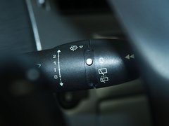 2011款 两厢 1.6 手动 悦雅型
