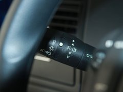 2011款 两厢 1.6 手动 悦雅型