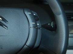 2011款 两厢 1.6 手动 悦雅型