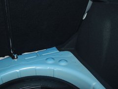 2011款 两厢 1.6 手动 悦雅型