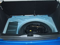 2011款 两厢 1.6 手动 悦雅型