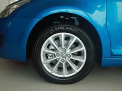 2011款 两厢 1.6 手动 悦雅型