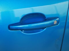 2011款 两厢 1.6 手动 悦雅型