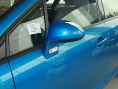 2011款 两厢 1.6 手动 悦雅型