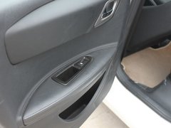 2011款 三厢 1.6L 手动 时尚型