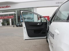 2011款 三厢 1.6L 手动 时尚型