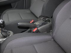 2011款 三厢 1.6L 手动 时尚型