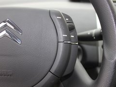 2011款 三厢 1.6L 手动 时尚型