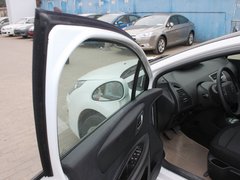2011款 三厢 1.6L 手动 时尚型