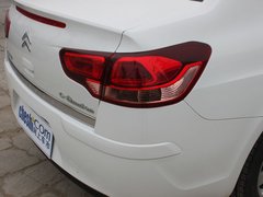 2011款 三厢 1.6L 手动 时尚型