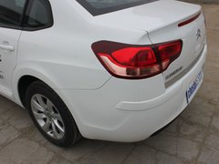 2011款 三厢 1.6L 手动 时尚型