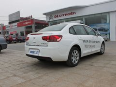 2011款 三厢 1.6L 手动 时尚型
