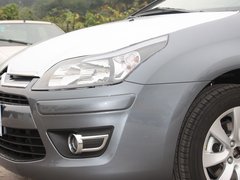 2011款 三厢 1.6L 自动 时尚型